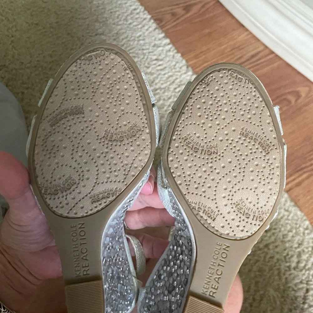 🎉Host Pick🎉 Kenneth Cole shoes - Picture 4 of 4